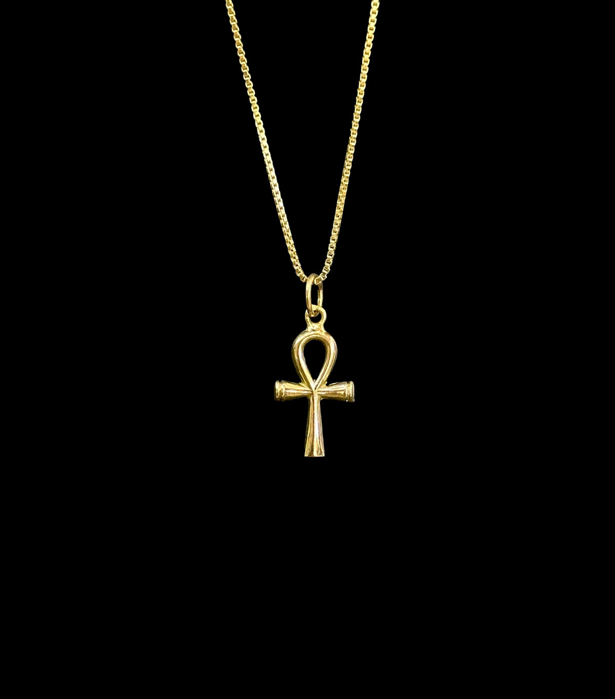 18k Gold Ankh Pendant