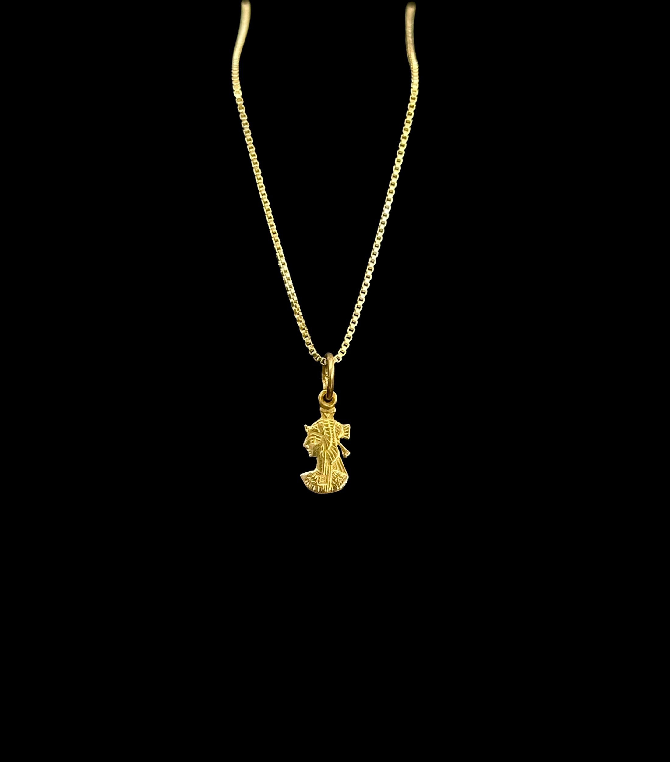 18k Cleopatra Pendant