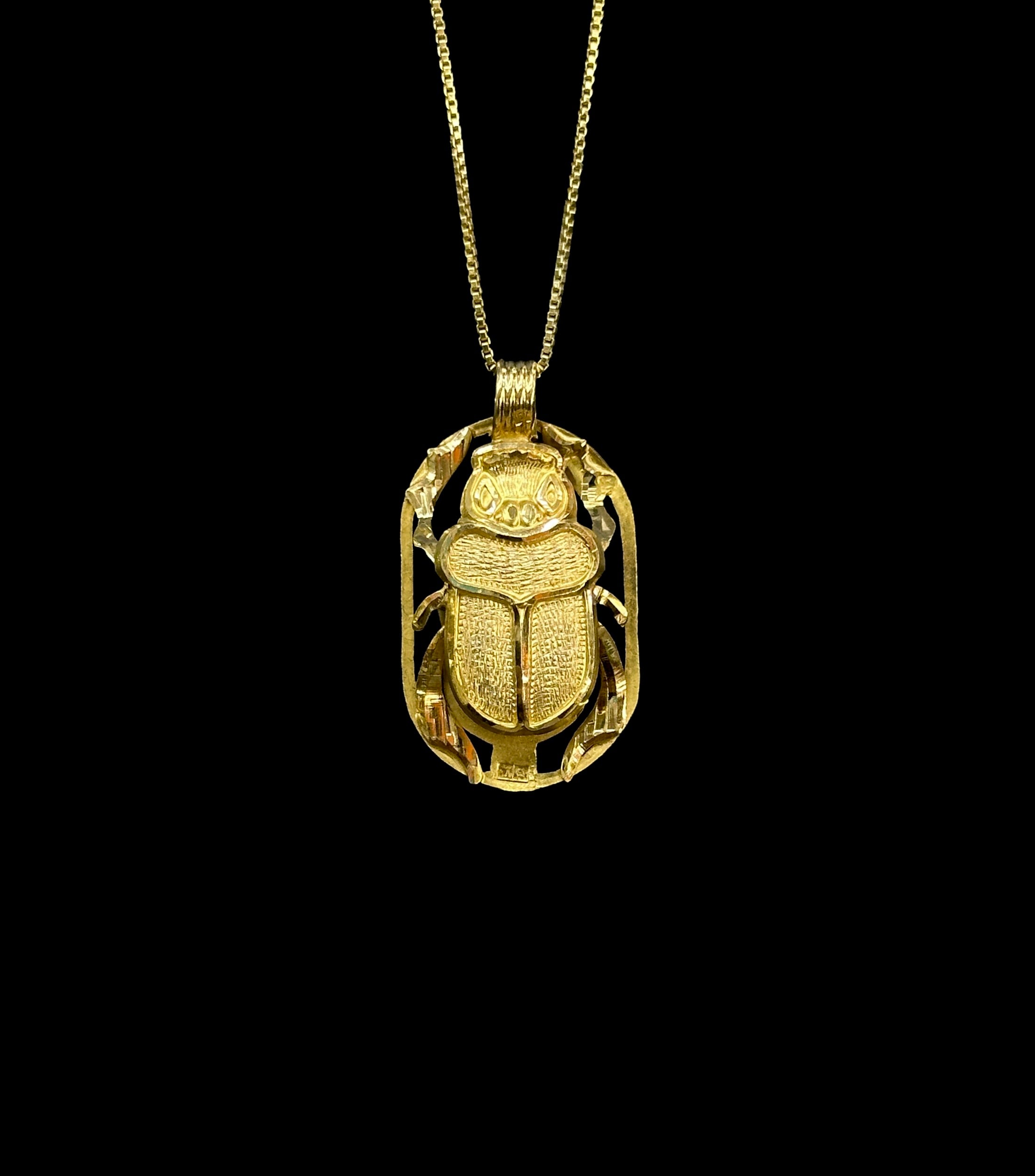 18k Scarab Pendant