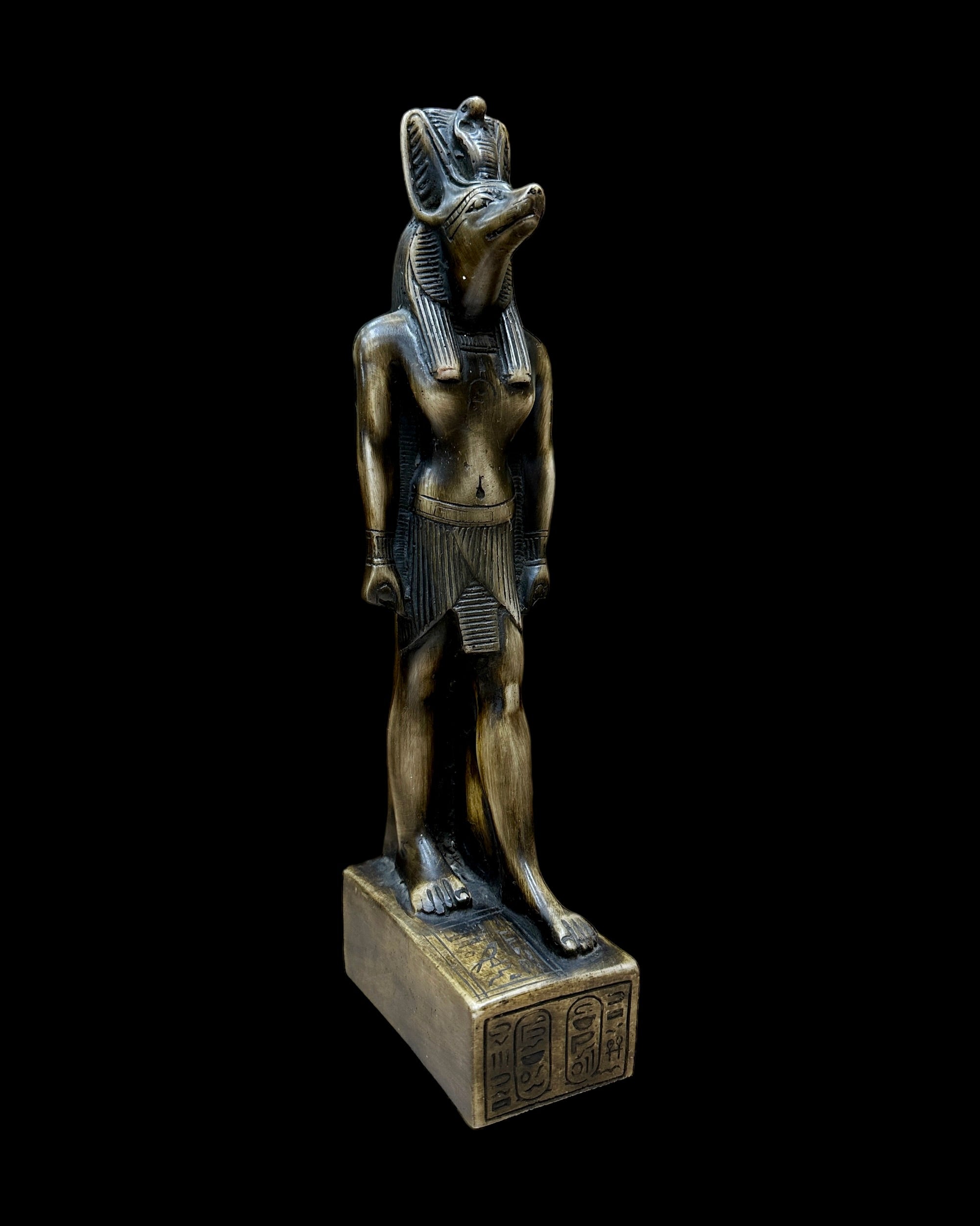 Anubis Statue