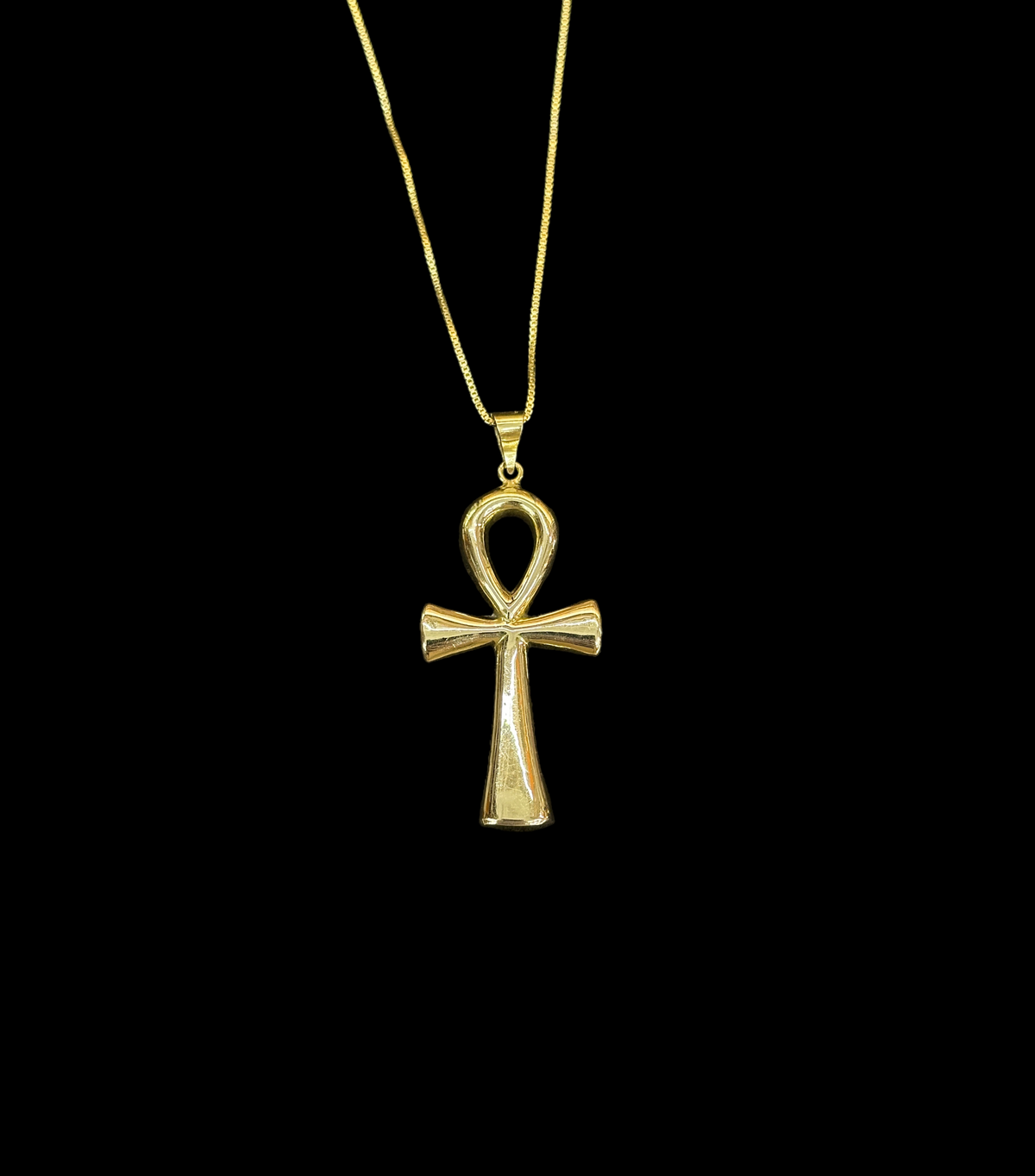 18k Gold Ankh Pendant