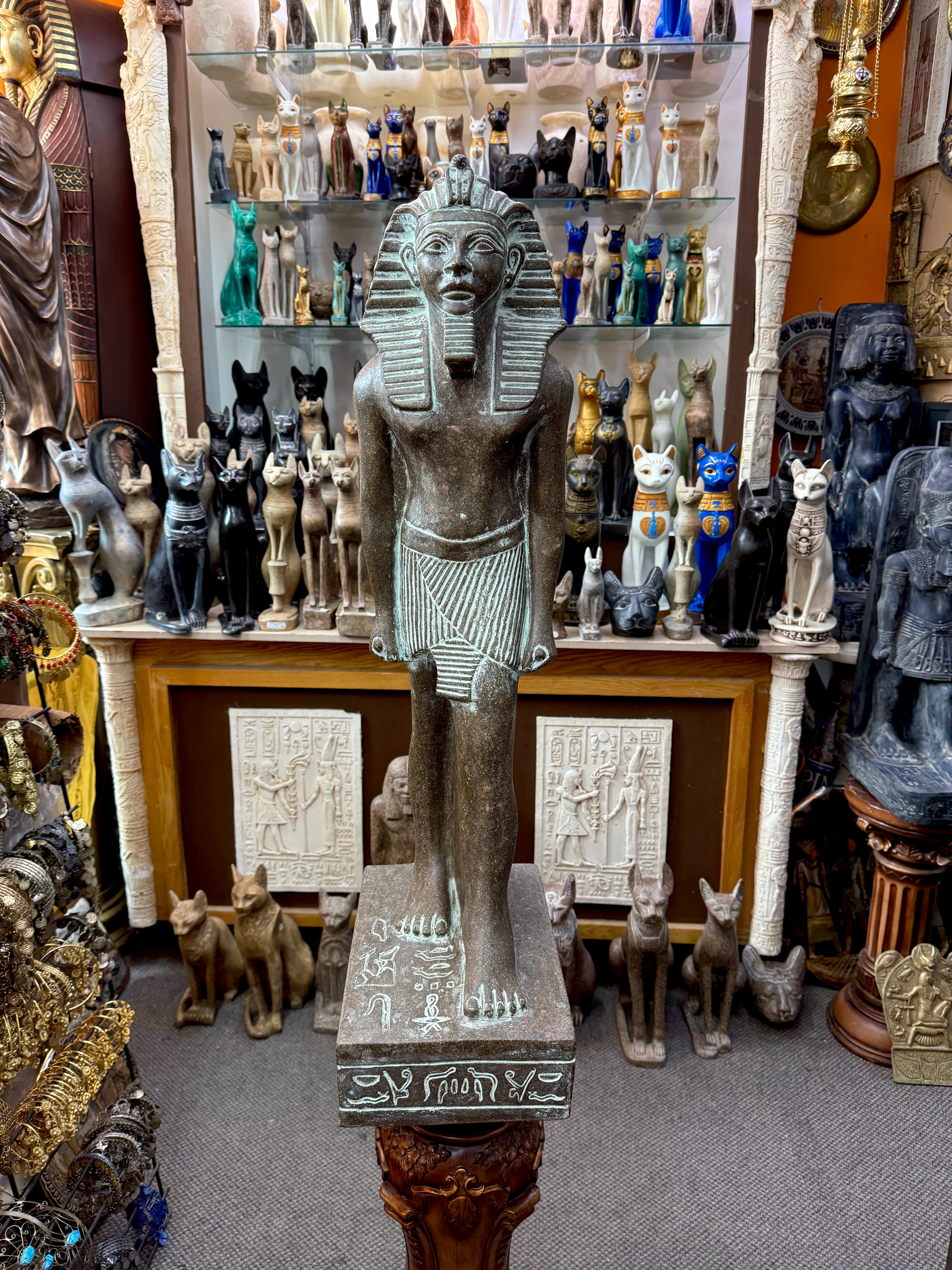 Monumental Hand-Carved Thutmose III Stone Statue – 80 cm