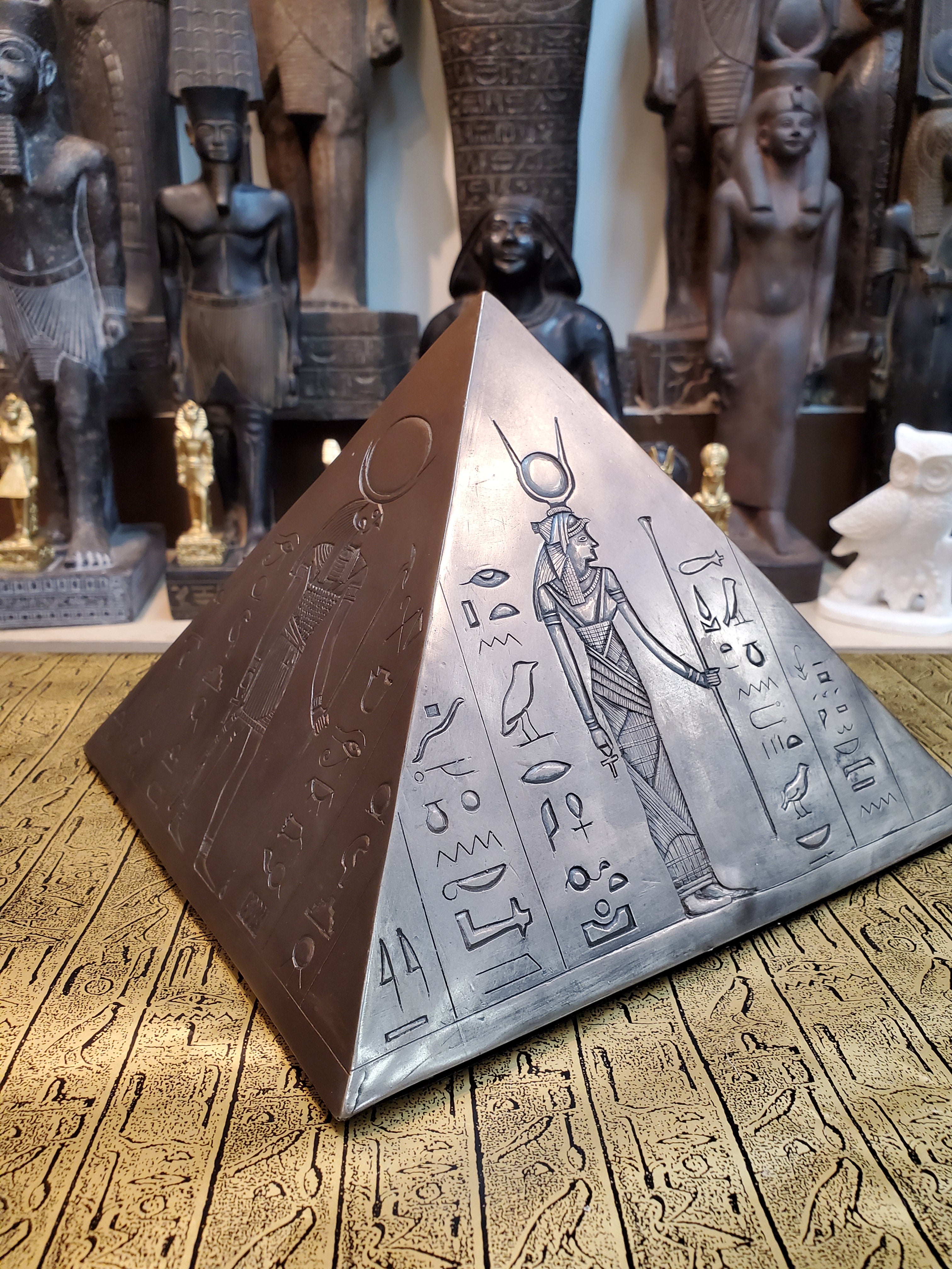 Pyramid Urn - Egyptian Pyramid Urn for Cremation Ashes