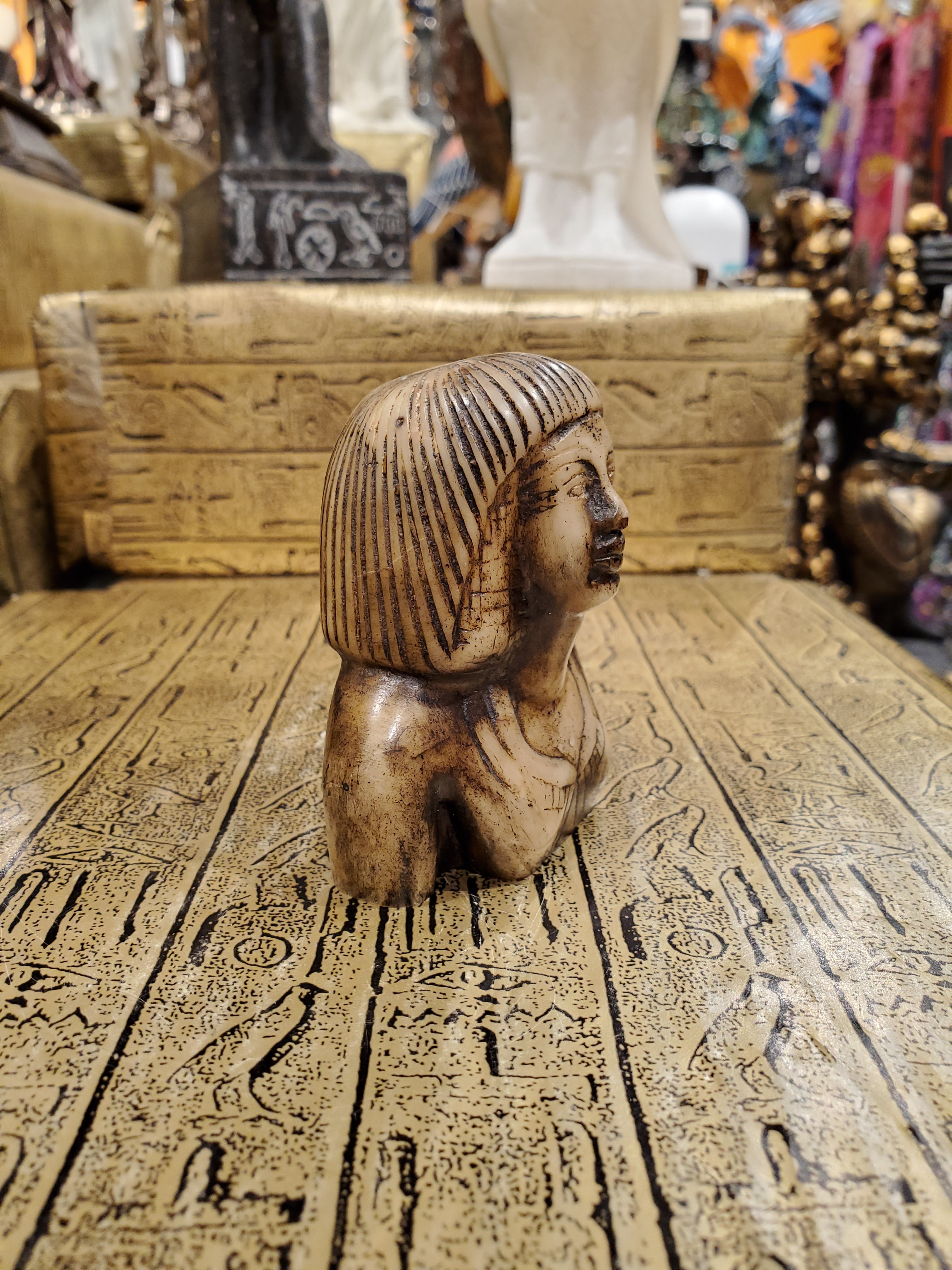 Egyptian Queen Statue - Made in Egypt