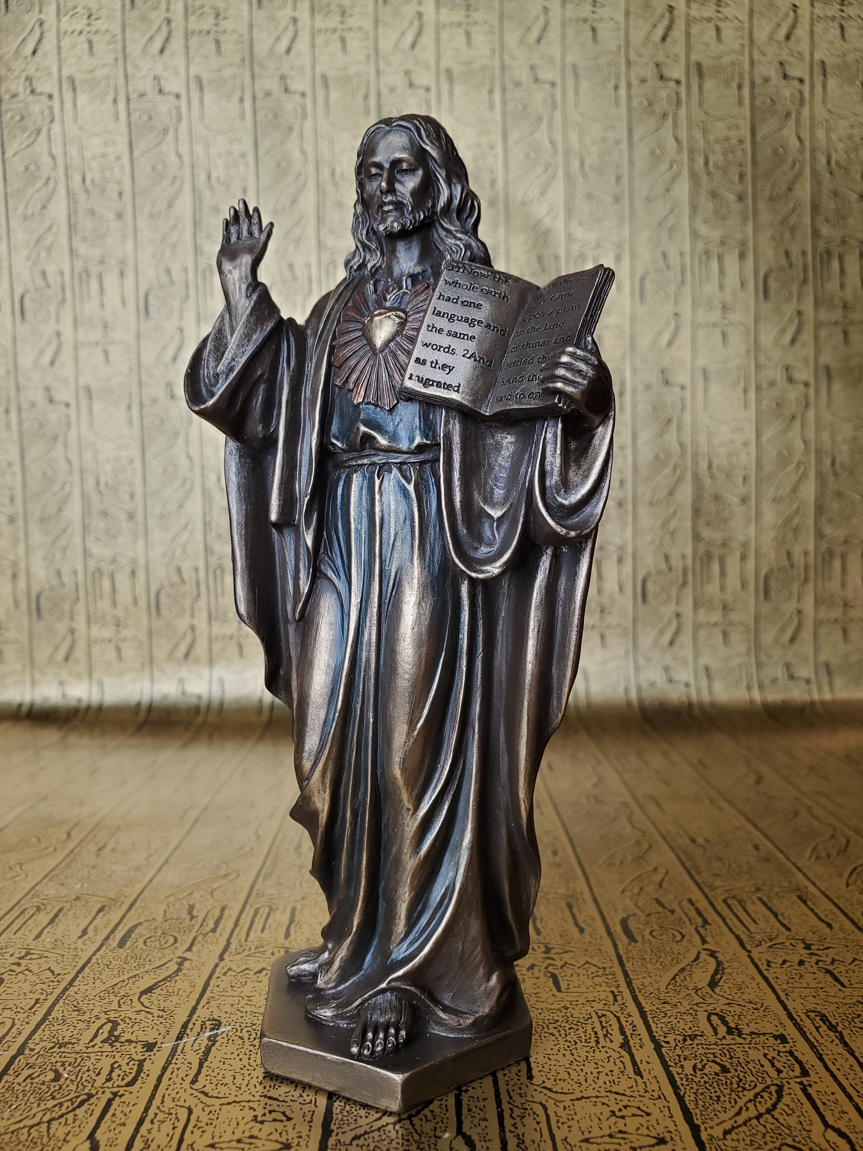 Sacred Heart Jesus Christ Statue