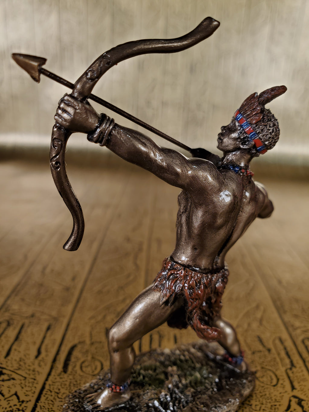 Oshosi Mini Statue
