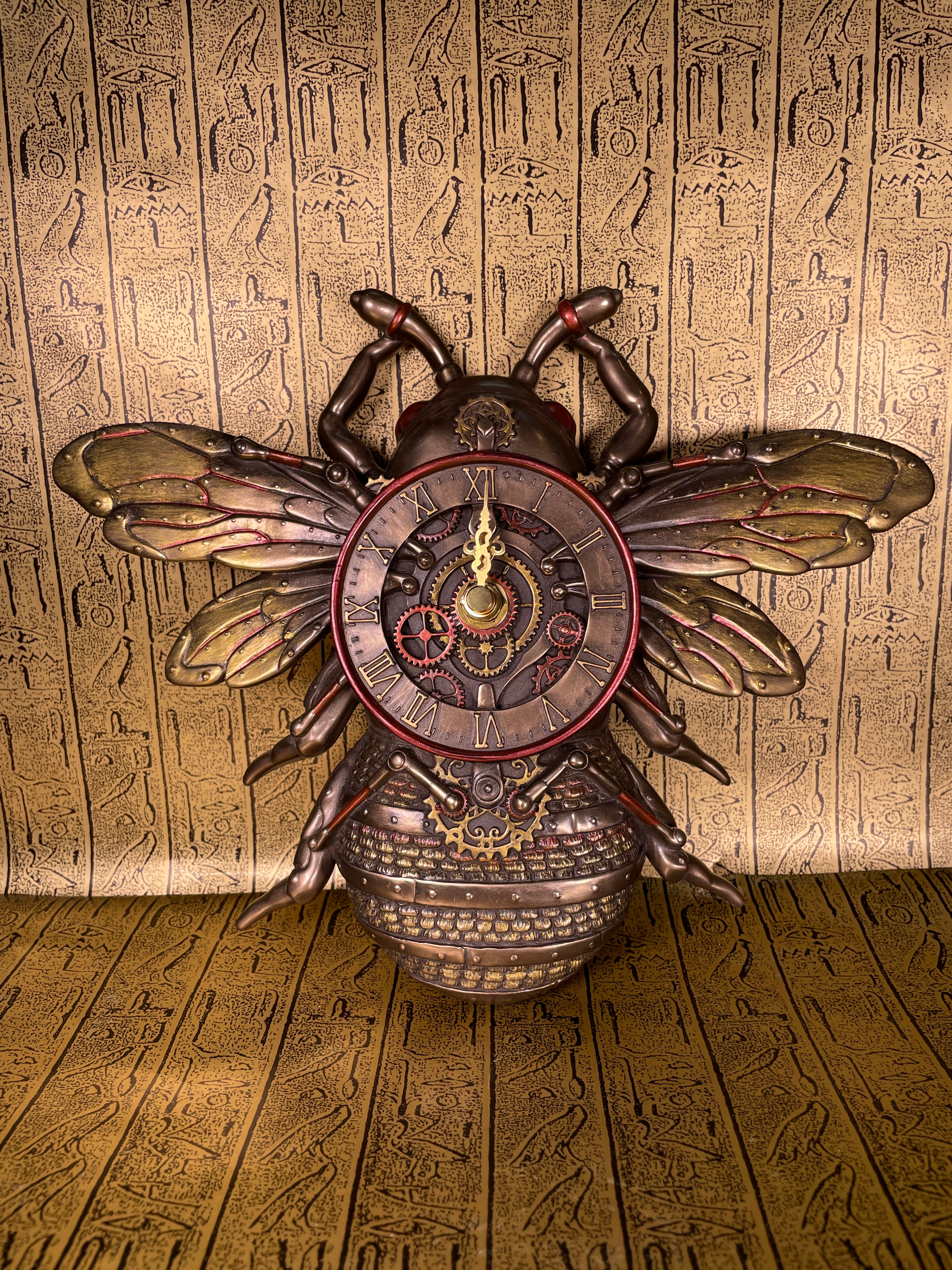 Steampunk Bee Clock