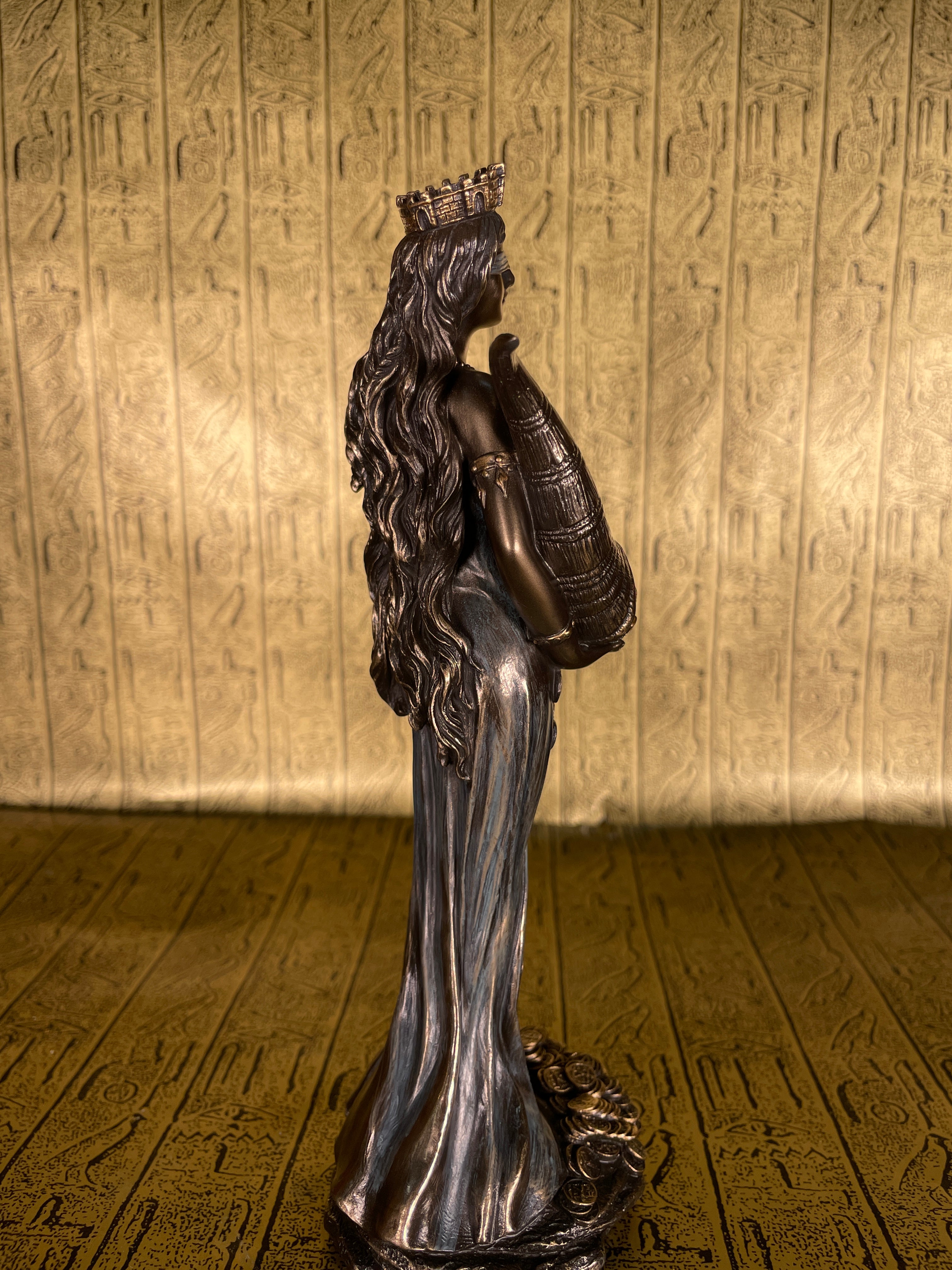 Fortuna Statue