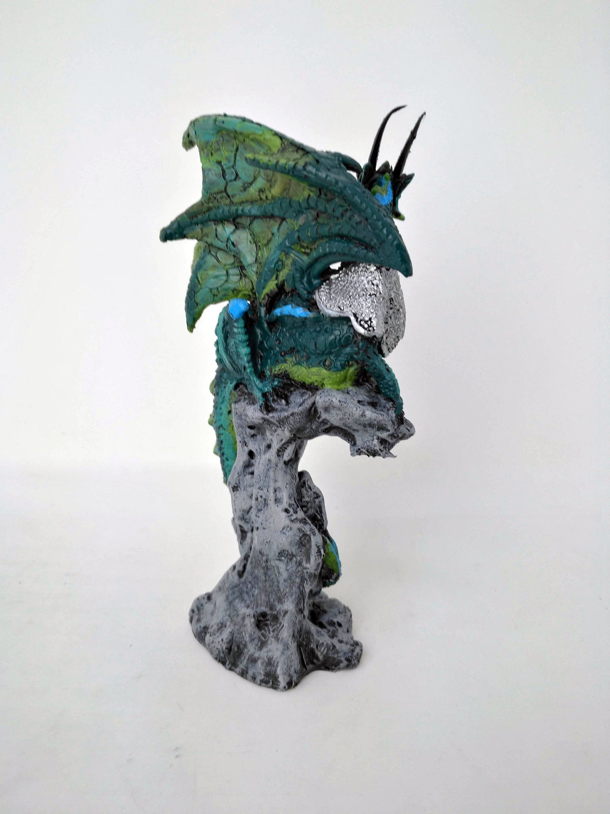 Green Dragon Protecting Jewel On Perch Statue